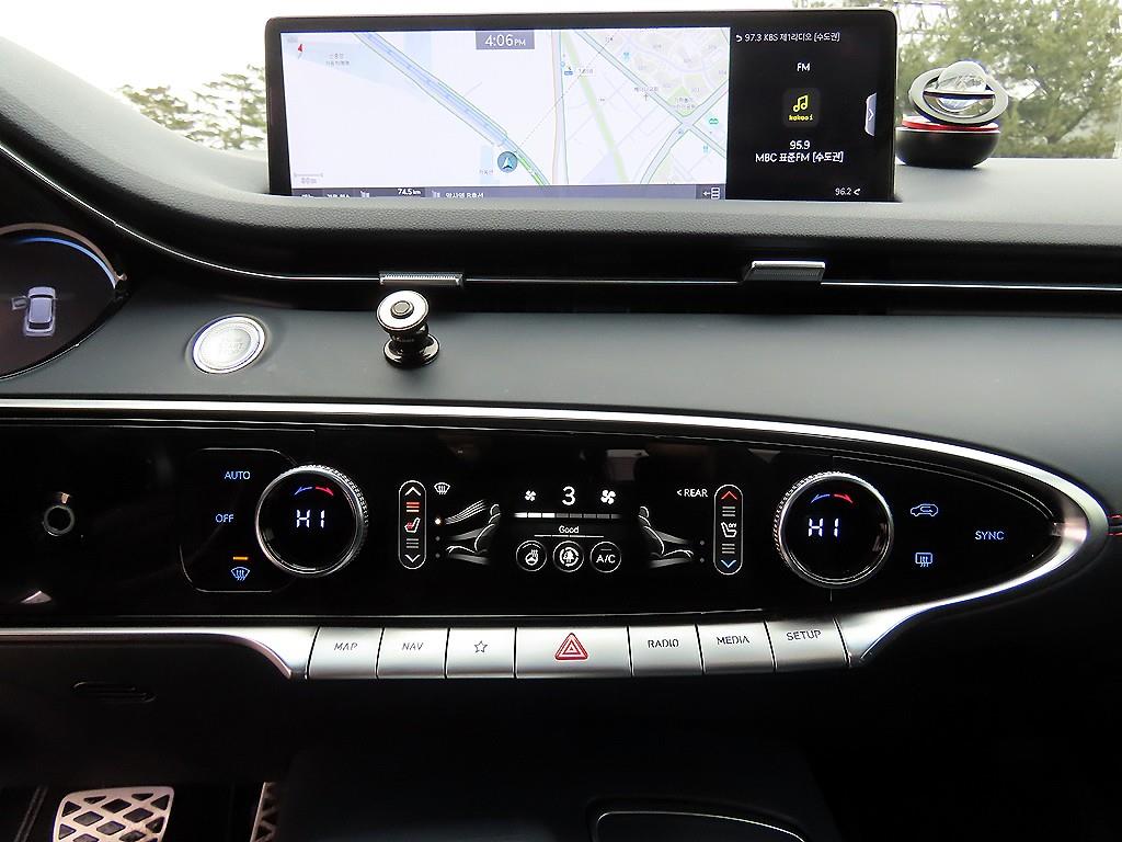 Genesis GV70 2022 Azul - Importación desde Corea - HF Imports Iquique - Foto 13