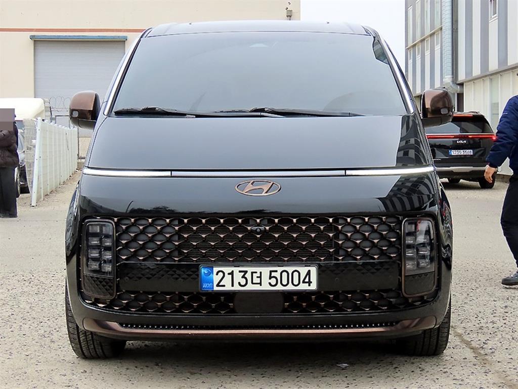 HYUNDAI Staria 2022 Negro - Importación desde Corea - HF Imports Iquique - Foto 1