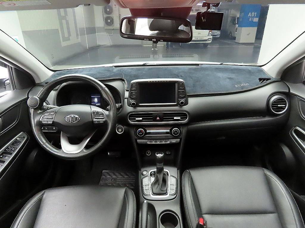 HYUNDAI Kona - Vista 8