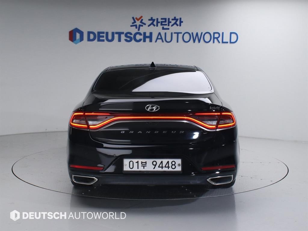 HYUNDAI Grandeur - Vista 4