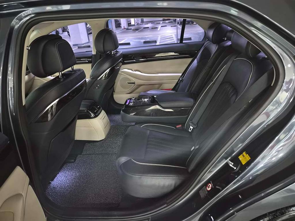 Genesis EQ900 - Vista 7