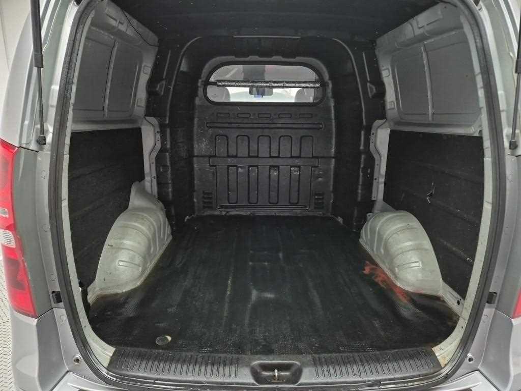 HYUNDAI Starex 2014 Plateado - Importación desde Corea - HF Imports Iquique - Foto 16