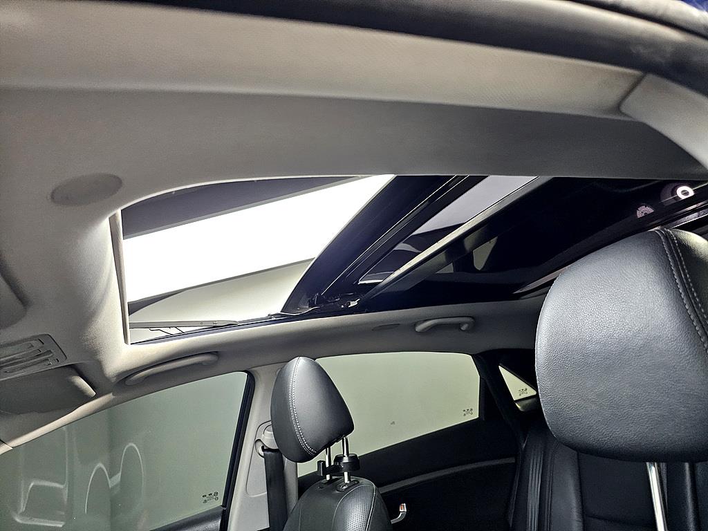 HYUNDAI i30 - Vista 12