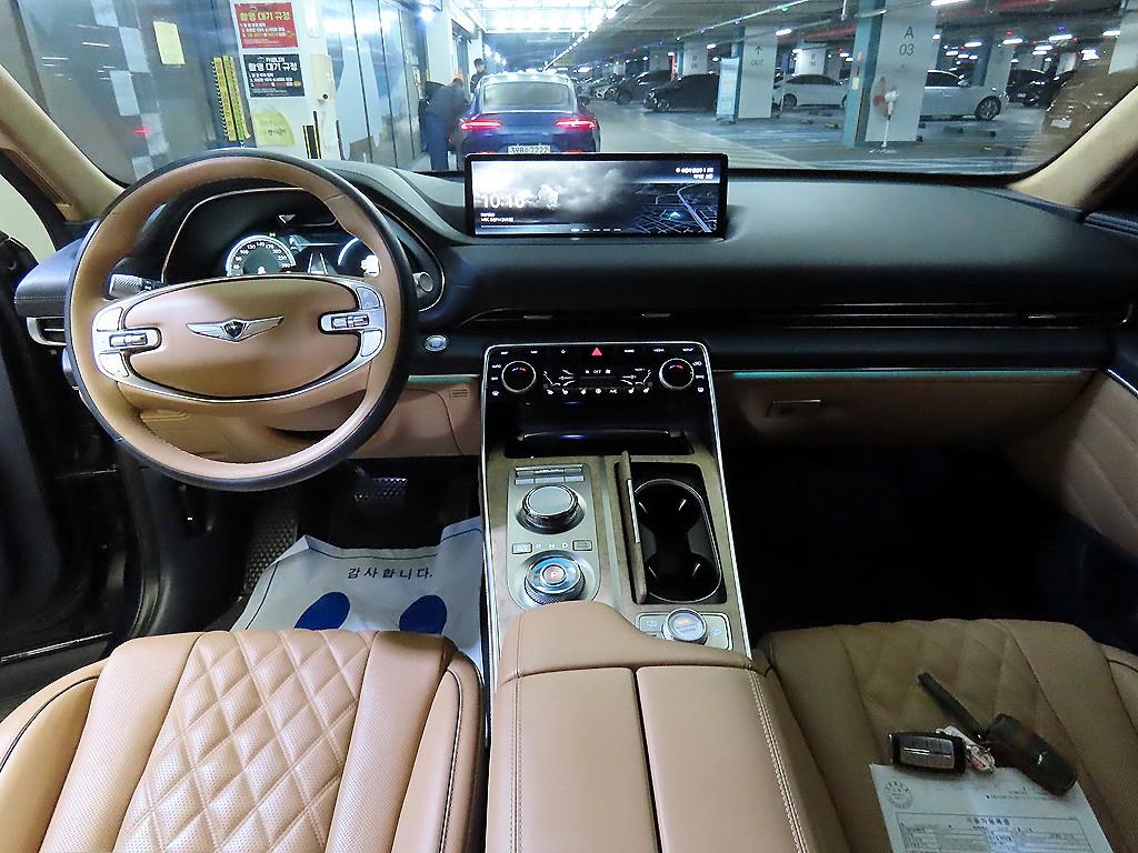 Genesis GV80 - Vista 8