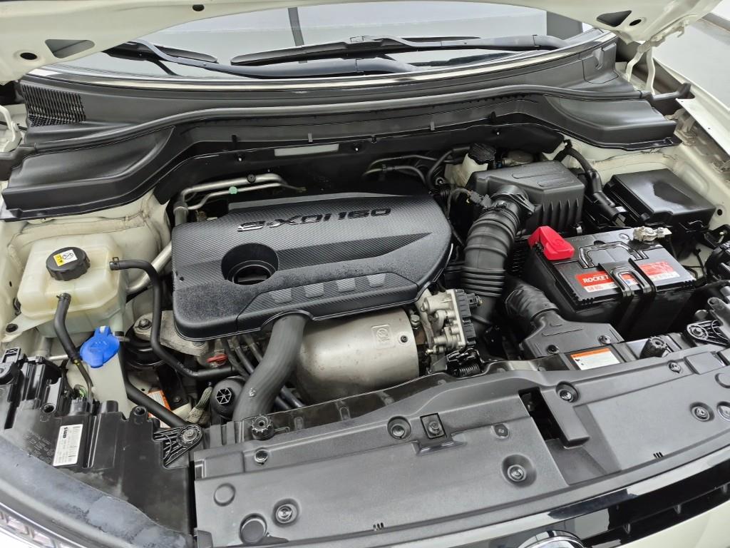 Ssangyong Tivoli - Vista 6