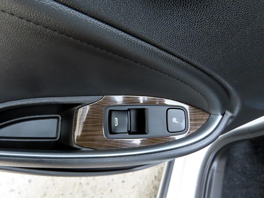 Chevrolet Malibu 2019 Blanco - Importación desde Corea - HF Imports Iquique - Foto 16