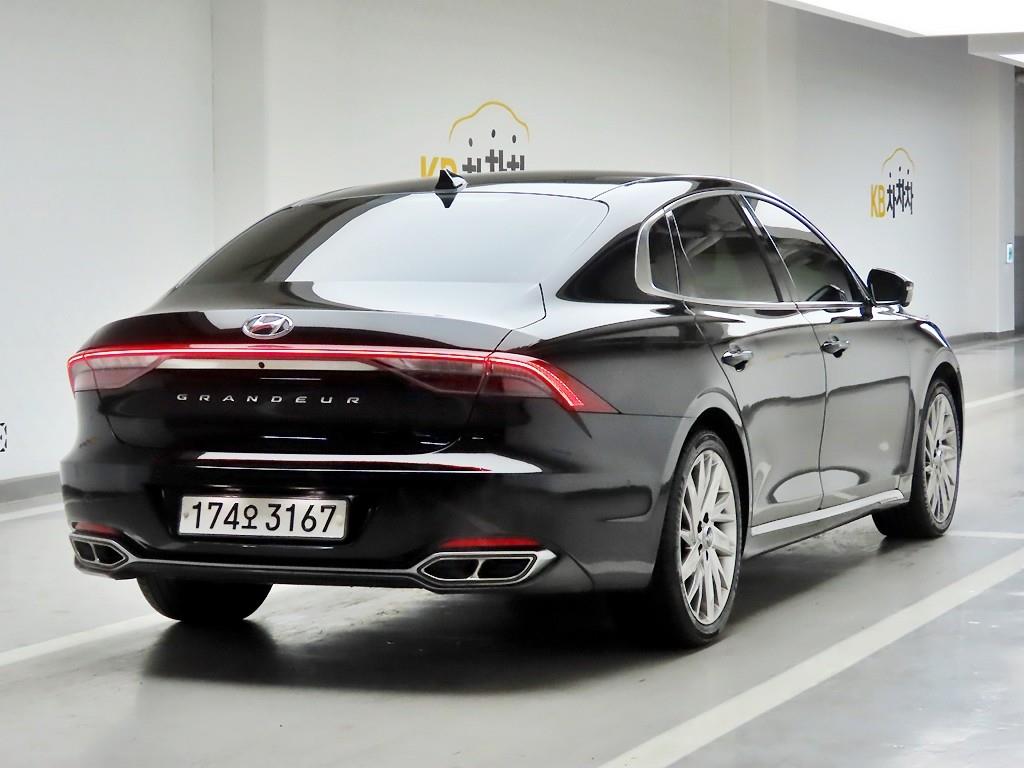 HYUNDAI Grandeur - Vista 4