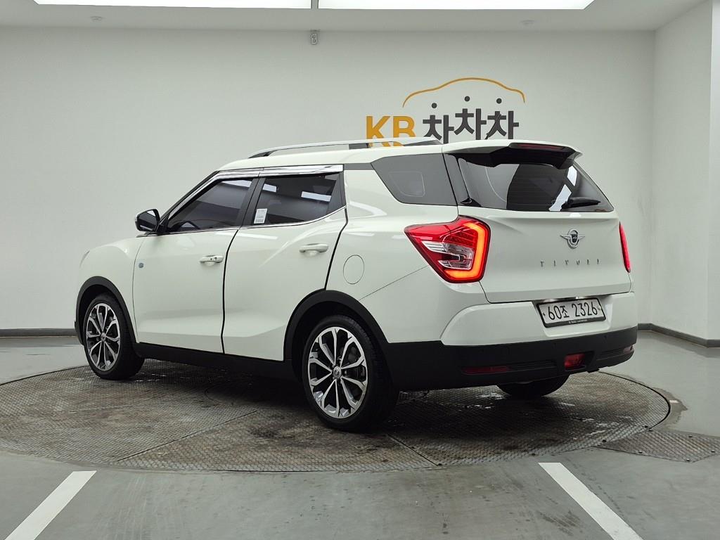 Ssangyong Tivoli - Vista 3