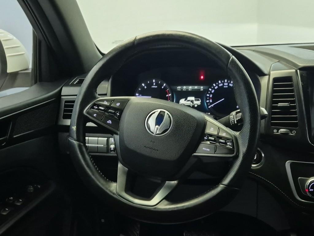 Ssangyong Rexton - Vista 9