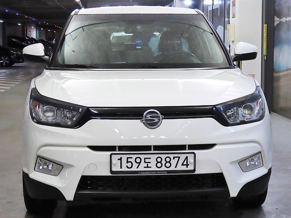 Ssangyong Tivoli - Vista 2
