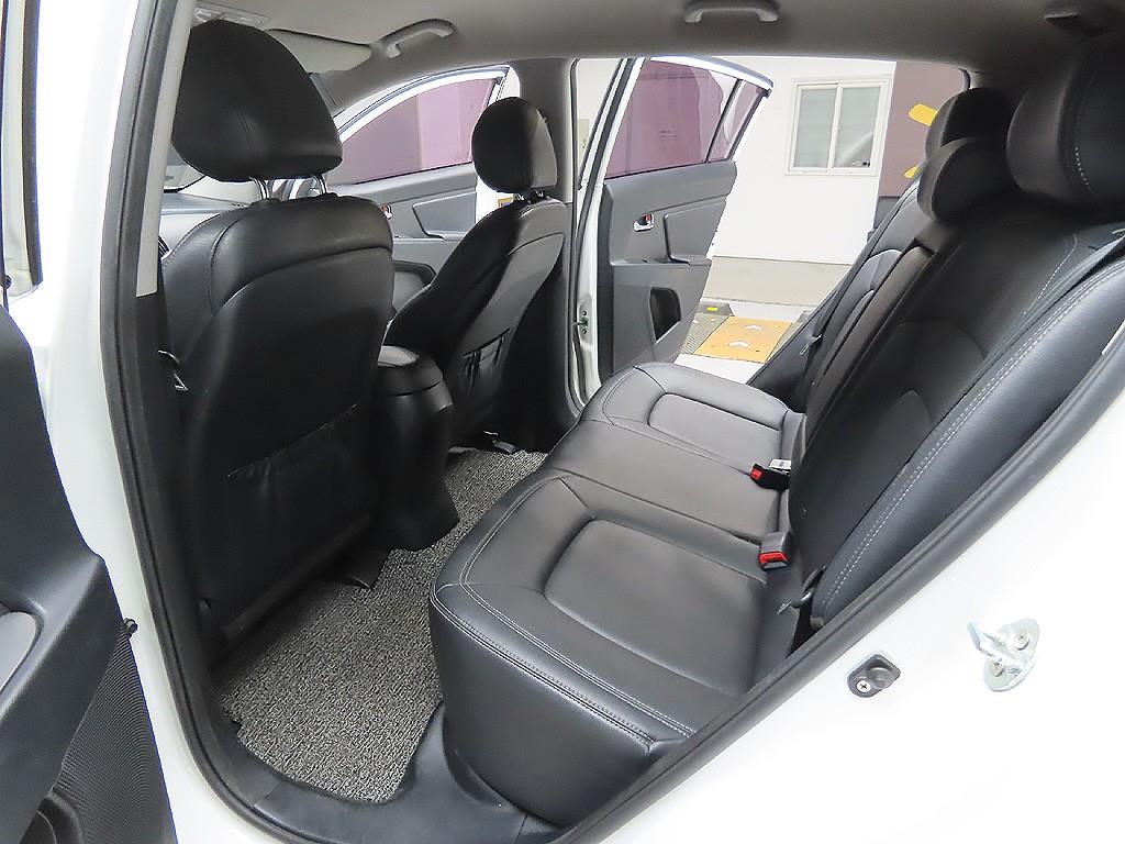 KIA Sportage 2013 Blanco - Importación desde Corea - HF Imports Iquique - Foto 9