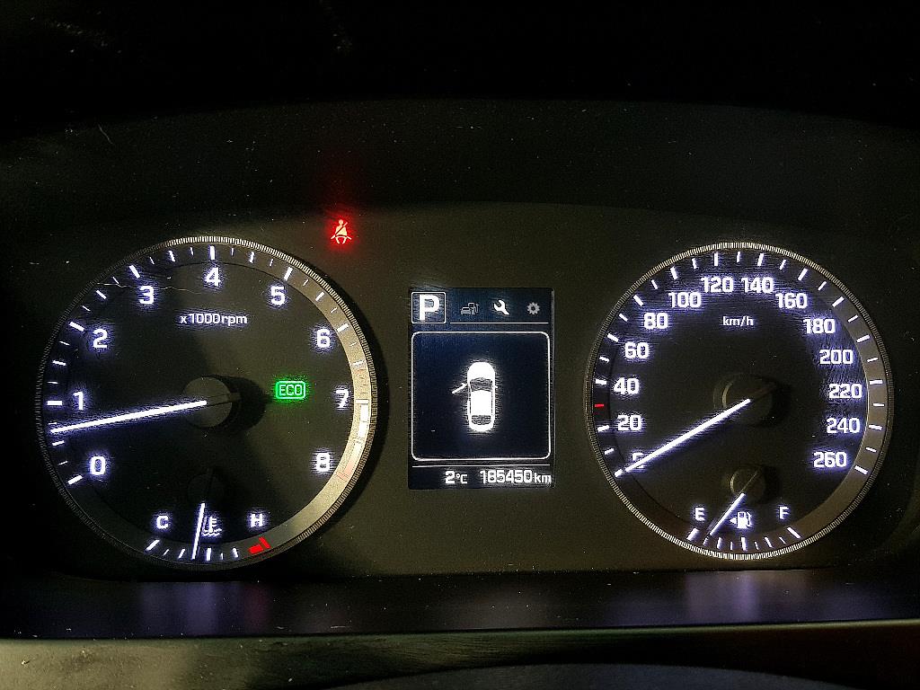 HYUNDAI Sonata - Vista 7