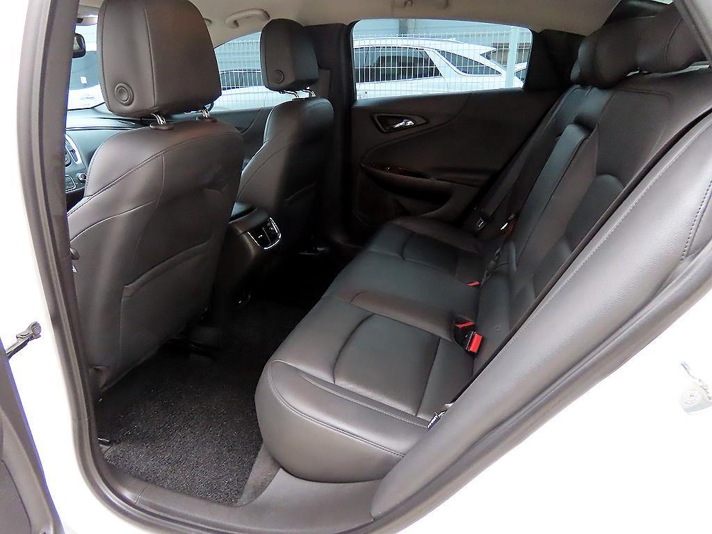 Chevrolet Malibu - Vista 6