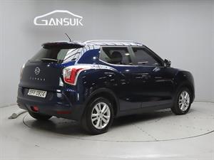 Ssangyong Tivoli - Vista 8