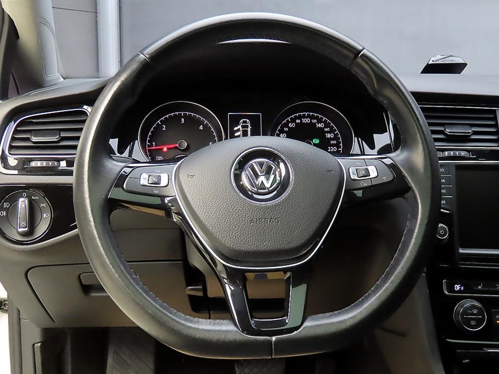 Volkswagen Golf - Vista 9