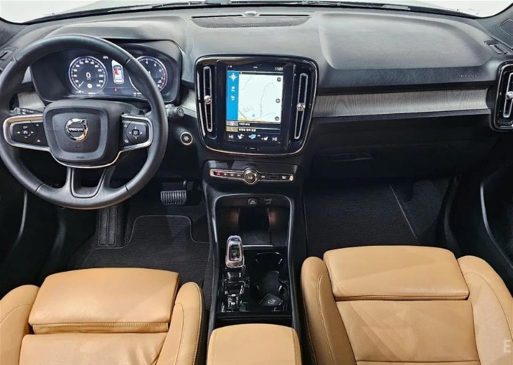 Volvo XC40 - Vista 7