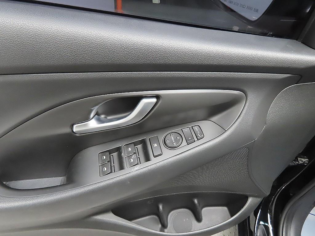 HYUNDAI i30 2017 Negro - Importación desde Corea - HF Imports Iquique - Foto 10