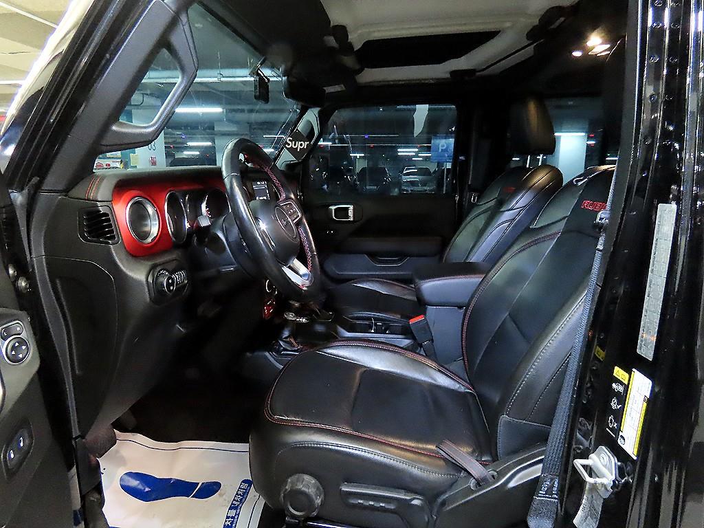 Jeep Wrangler - Vista 6