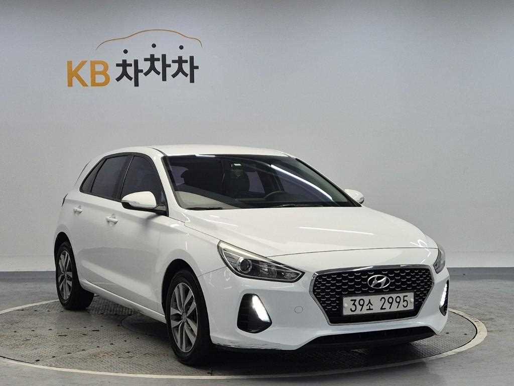 HYUNDAI i30 - Vista 4