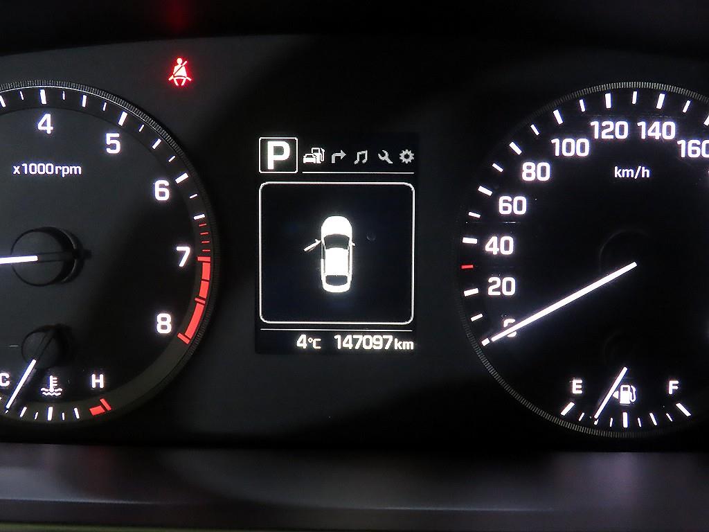 HYUNDAI Sonata - Vista 9