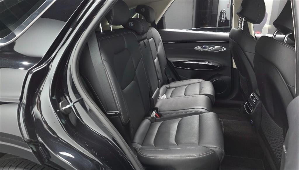 Genesis GV70 - Vista 11