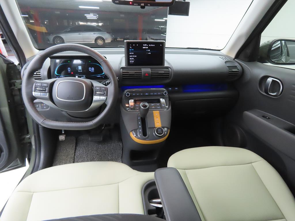 HYUNDAI Casper - Vista 7