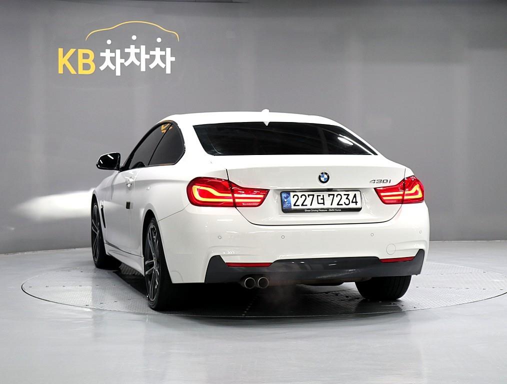 BMW 4 Series - Vista 4