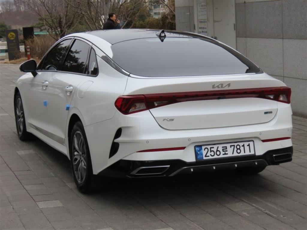 KIA K5 - Vista 7
