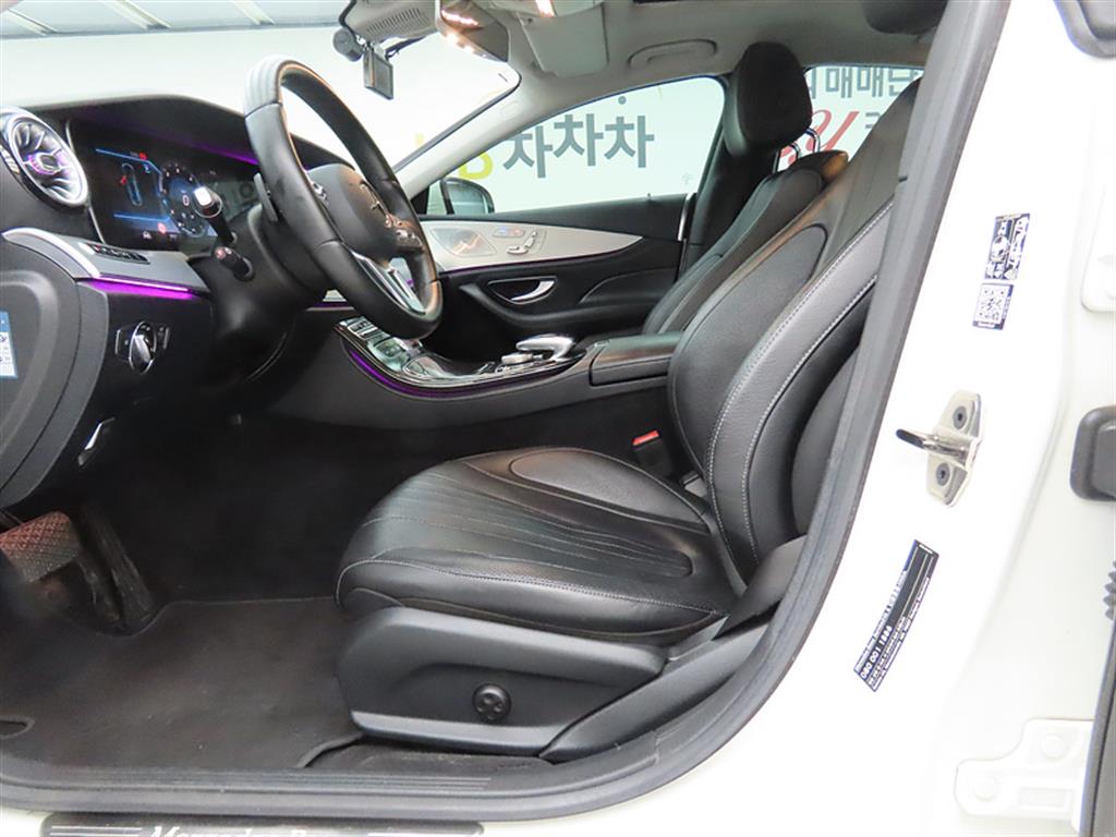 Mercedes Benz CLS Class - Vista 5