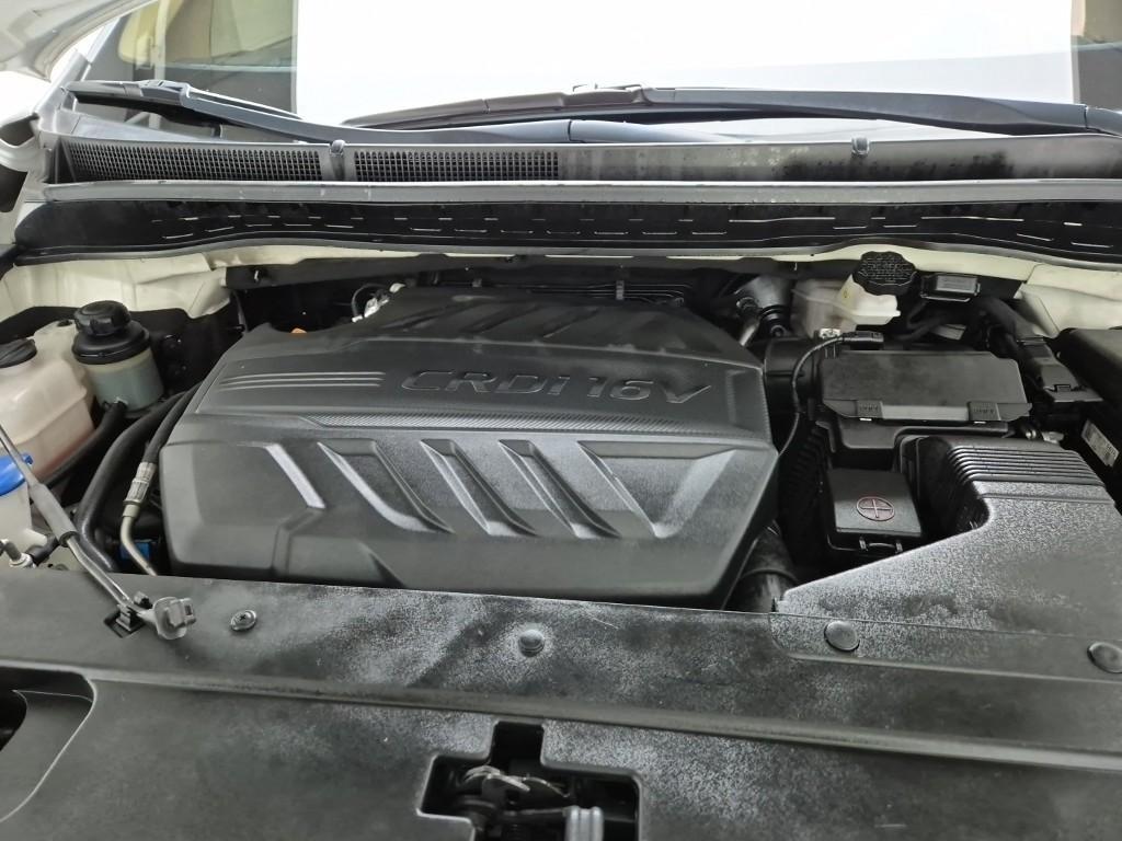 KIA Carnival - Vista 5