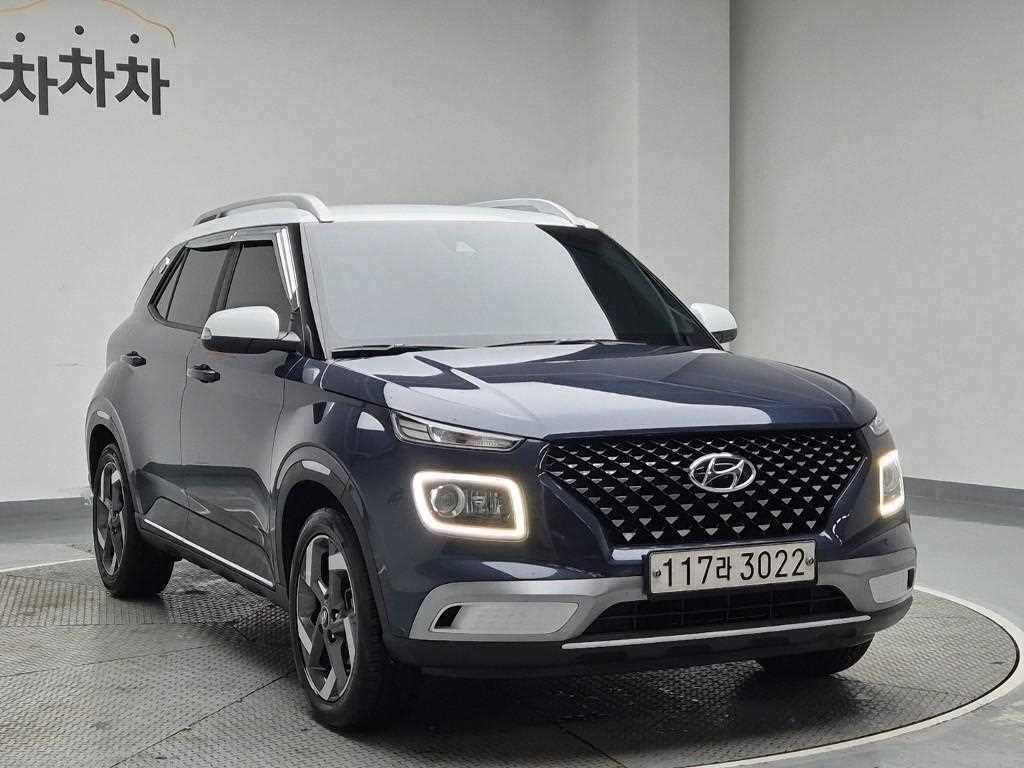 HYUNDAI Venue - Vista 4