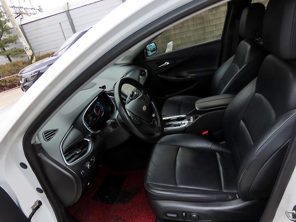 Chevrolet Malibu - Vista 5