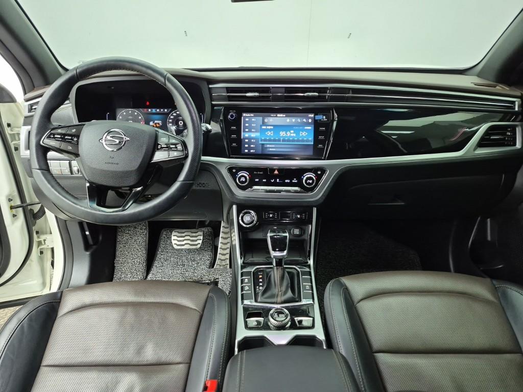 Ssangyong Korando - Vista 5