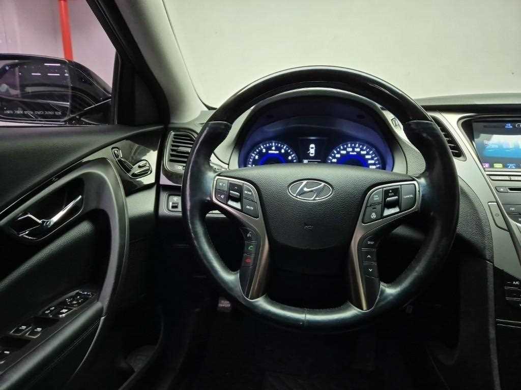 HYUNDAI Grandeur - Vista 9