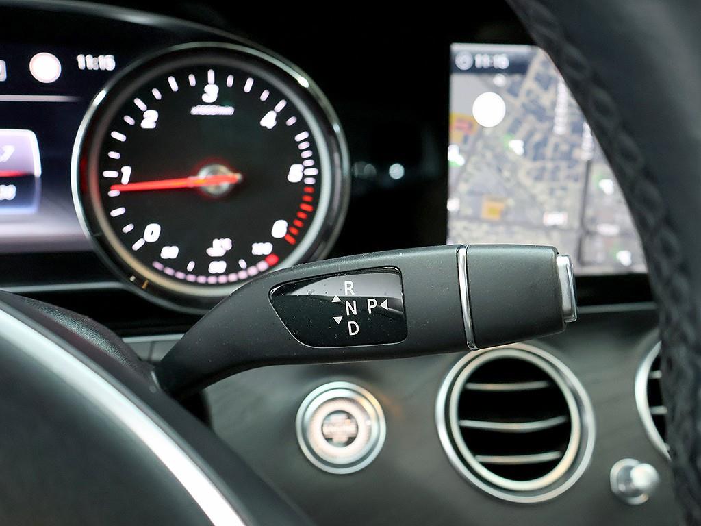 Mercedes Benz E class 2017 Blanco - Importación desde Corea - HF Imports Iquique - Foto 10