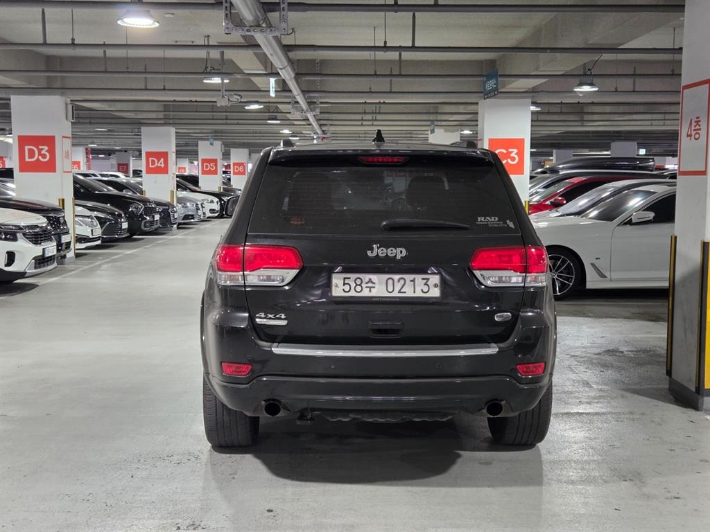 Jeep Cherokee - Vista 4