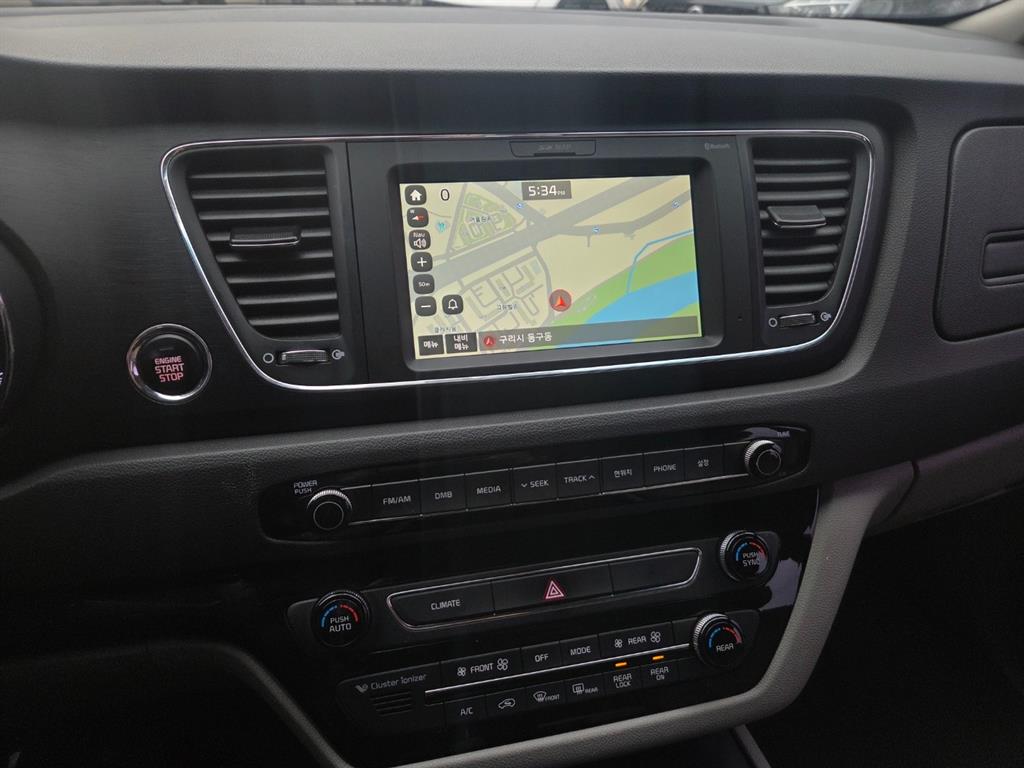 KIA Carnival - Vista 9