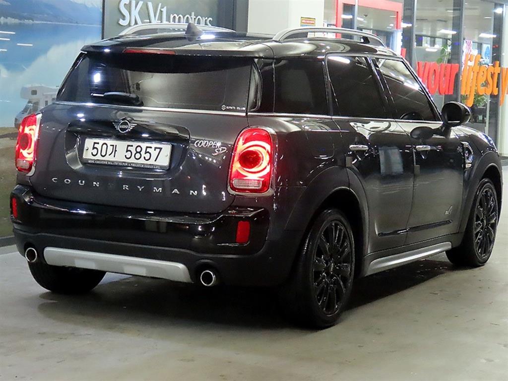 Mini Countryman - Vista 4