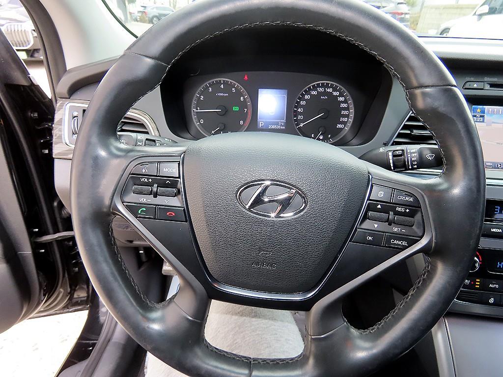 HYUNDAI Sonata - Vista 8