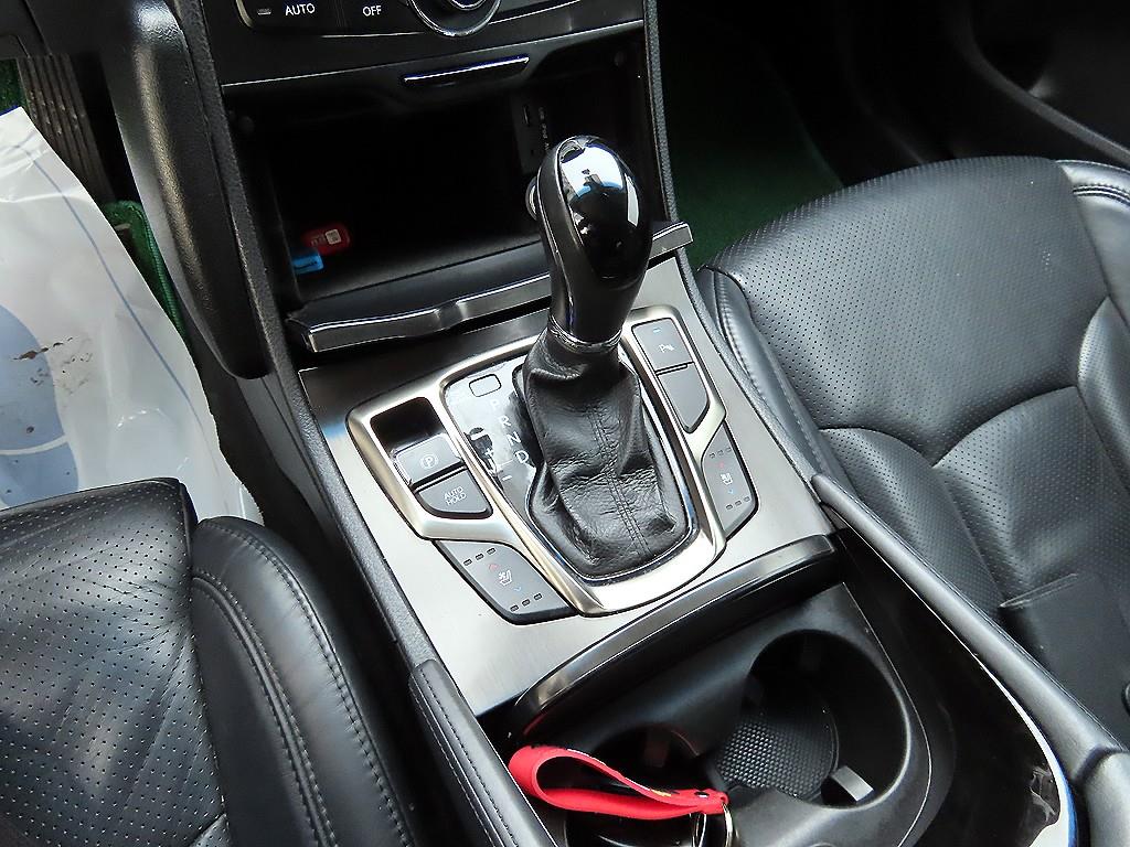 HYUNDAI Grandeur - Vista 10