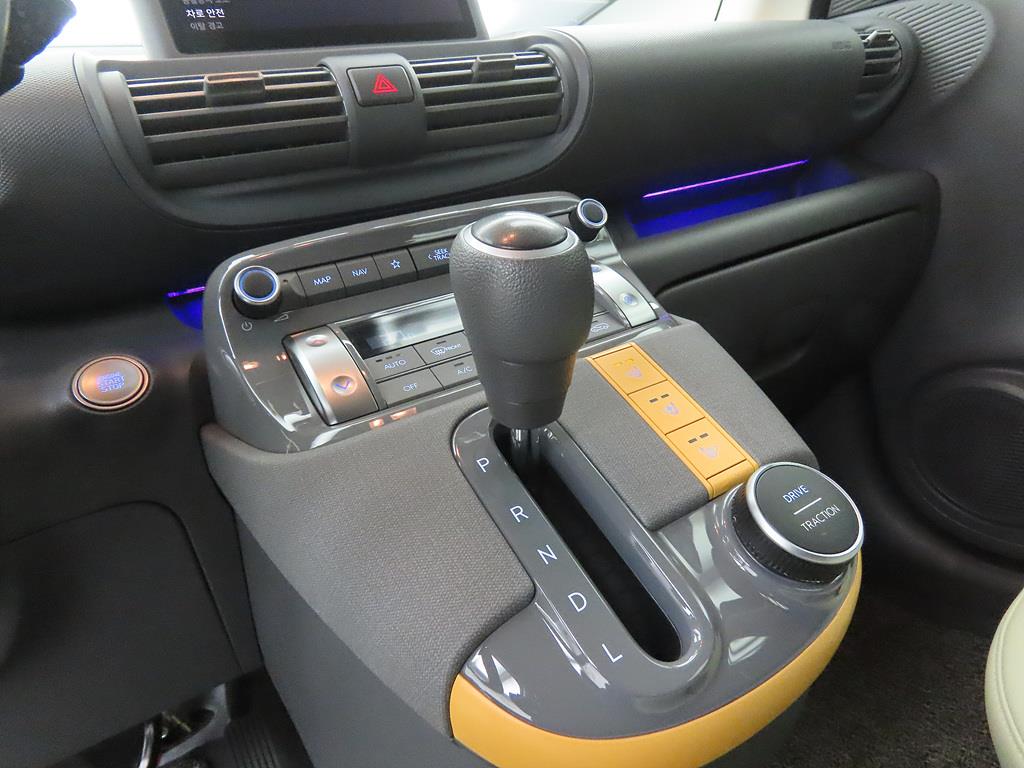 HYUNDAI Casper - Vista 11