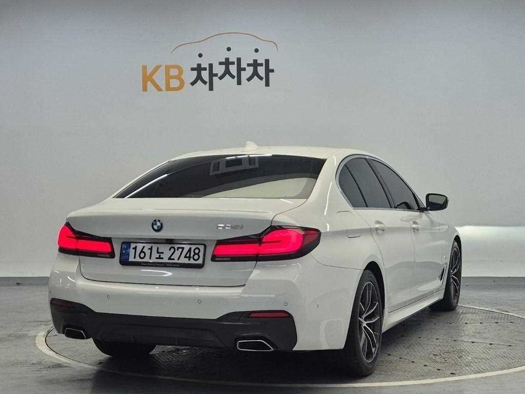 BMW 5 Series - Vista 3