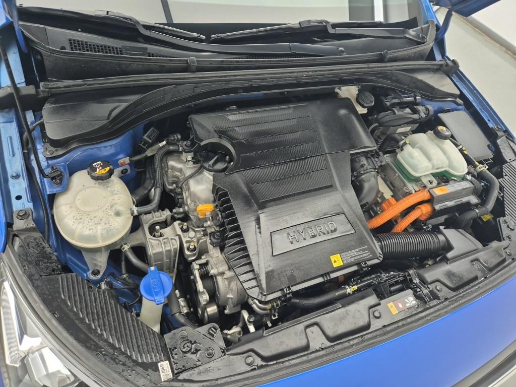 HYUNDAI Ioniq - Vista 6