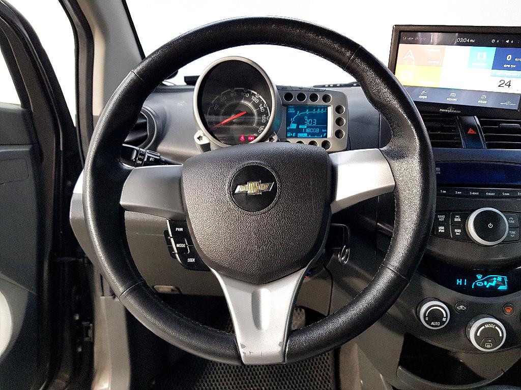 Chevrolet Spark - Vista 11