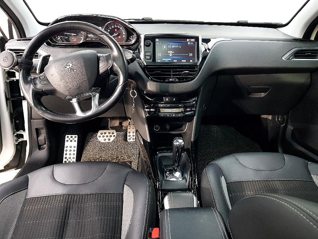 Peugeot 2008 - Vista 5