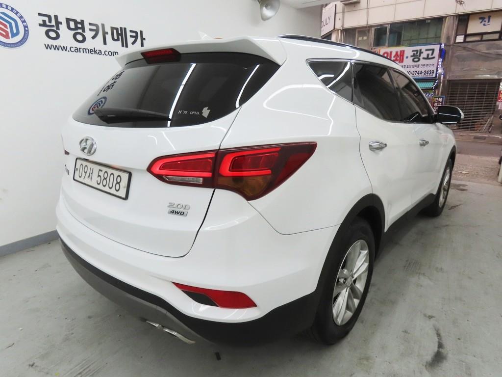 HYUNDAI Santa Fe - Vista 3