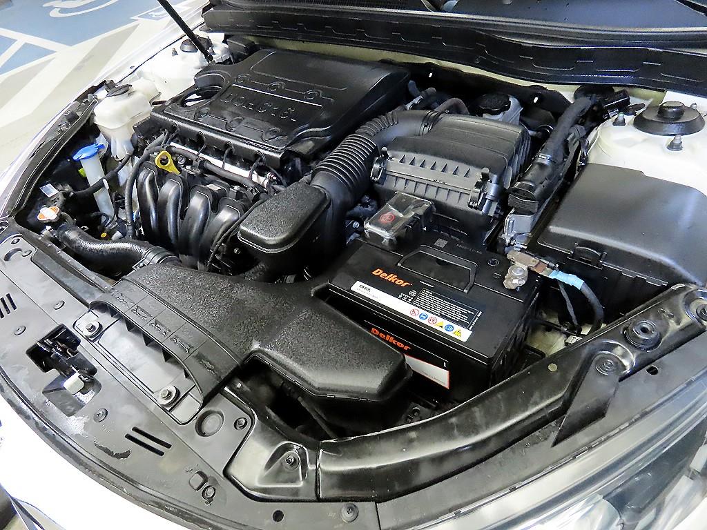 KIA K5 2011 Blanco - Importación desde Corea - HF Imports Iquique - Foto 19