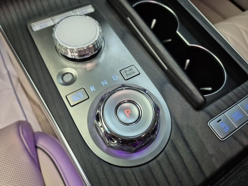 Genesis G80 - Vista 8