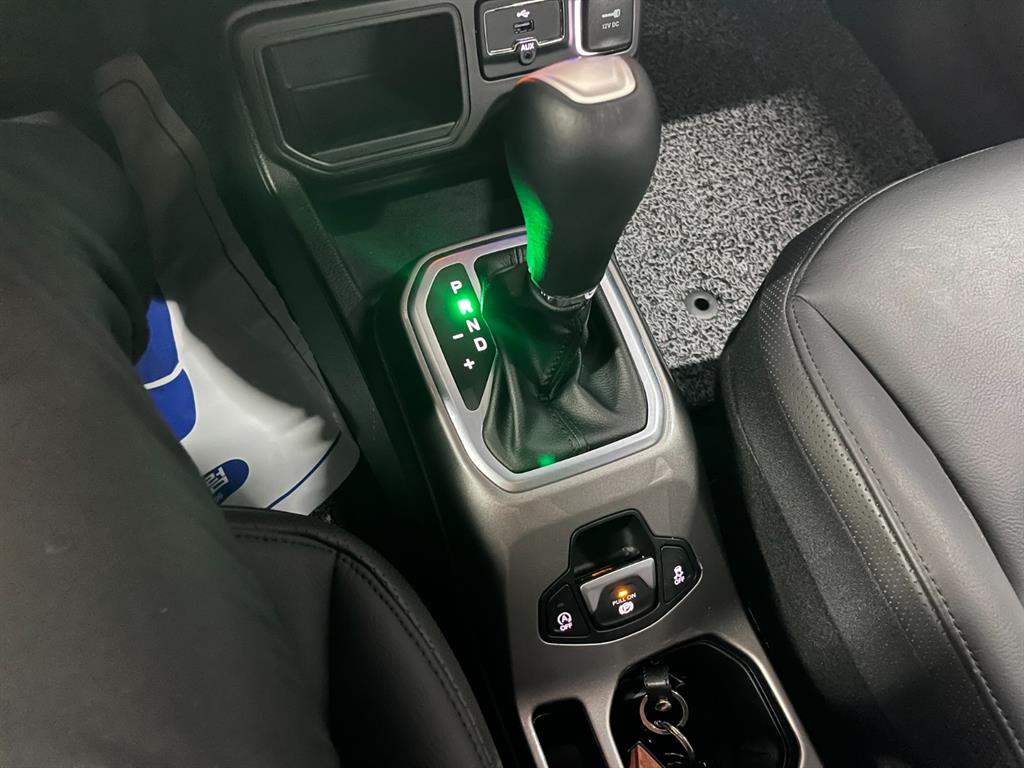 Jeep Renegade 2022 Gris - Importación desde Corea - HF Imports Iquique - Foto 16