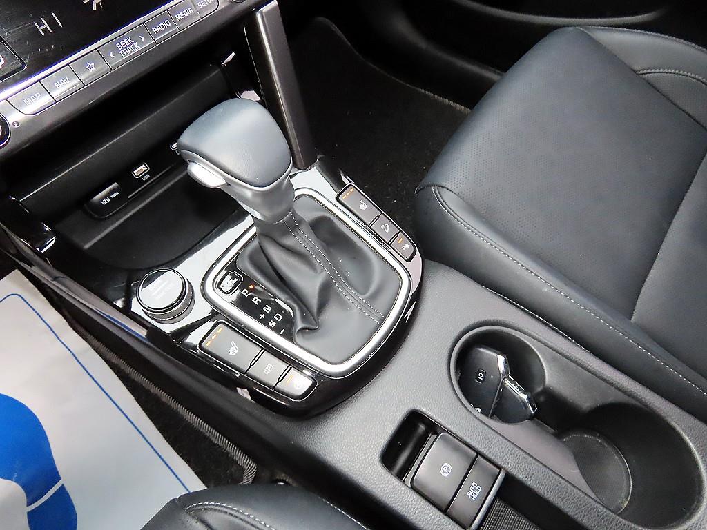 KIA Seltos - Vista 10